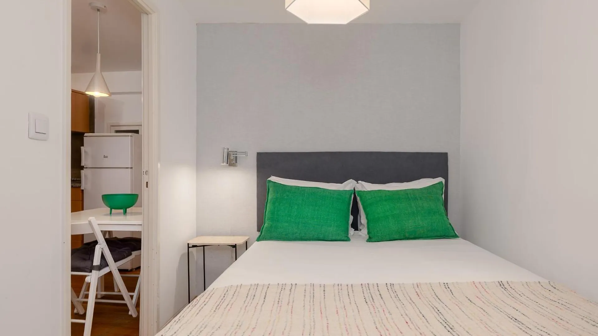 Contemporary Apartment In Chiado 2 Lissabon Portugal